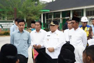 Wapres Gibran Tinjau Rehabilitasi MIN 1 Rokan Hilir, Serap Aspirasi Penambahan Ruang Kelas hingga Janjikan Bantuan Seragam